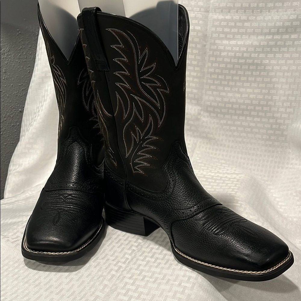 Ariat Black Western Cowboy Boots with Floral Stitching